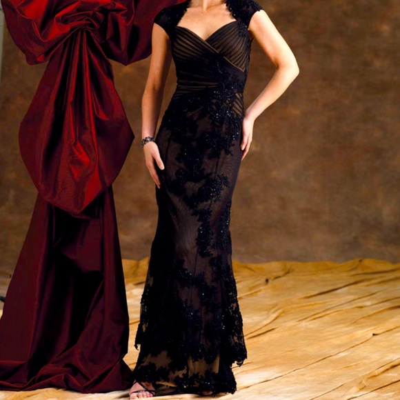 Montage by Mon Cheri Dresses & Skirts - Montage style 29973. Color is navy. Size 18.new with tags in its original bag.